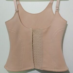 Unique Lingerie shapewear top size XXL